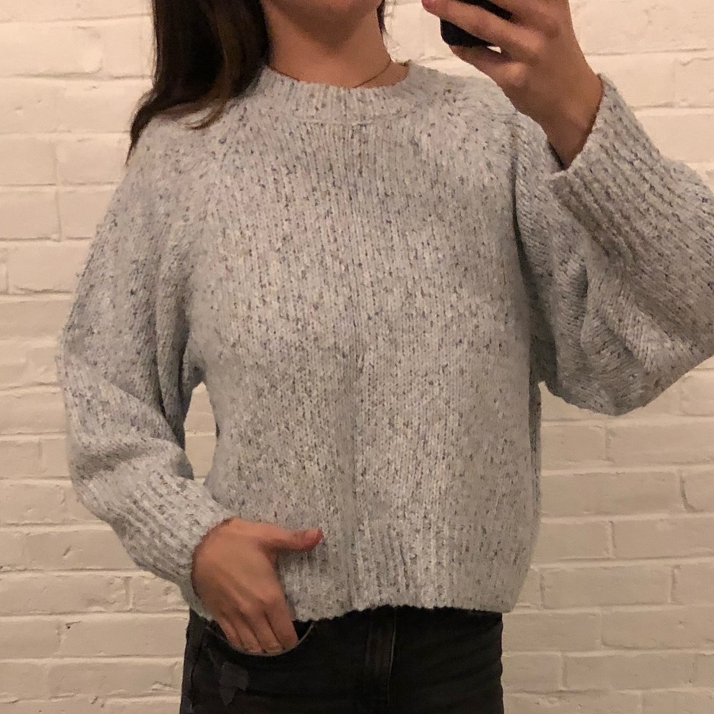 Kimchi Blue Urban Outfitters boxy cropped sweater